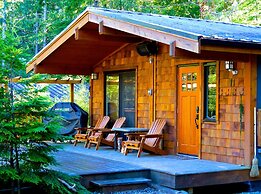 Handsome Dan's Port Renfrew