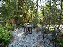 Handsome Dan's Port Renfrew