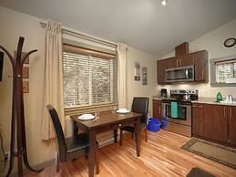 Handsome Dan's Port Renfrew