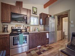 Handsome Dan's Port Renfrew