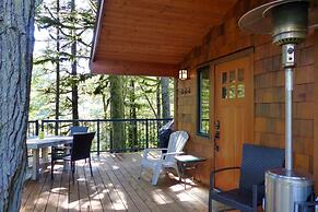 Handsome Dan's Port Renfrew