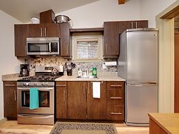 Handsome Dan's Port Renfrew