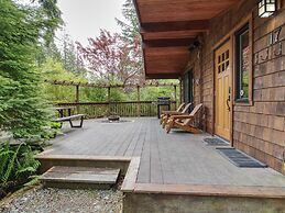 Handsome Dan's Port Renfrew