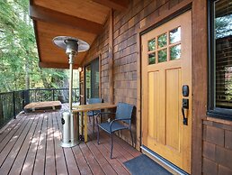 Handsome Dan's Port Renfrew