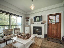 Handsome Dan's Port Renfrew