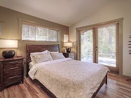 Handsome Dan's Port Renfrew