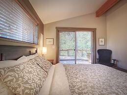 Handsome Dan's Port Renfrew