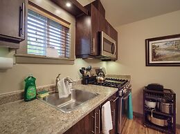 Handsome Dan's Port Renfrew