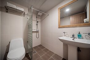 Sunrise Hotel Seopjikoji