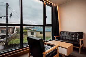 Sunrise Hotel Seopjikoji