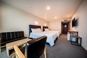 Sunrise Hotel Seopjikoji