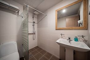 Sunrise Hotel Seopjikoji