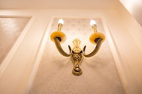 Holiday Emerald Hotel