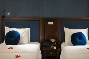 Holiday Emerald Hotel