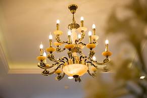 Holiday Emerald Hotel