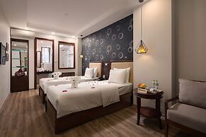 Holiday Emerald Hotel