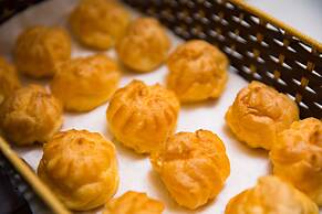 Holiday Emerald Hotel