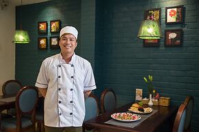 Holiday Emerald Hotel