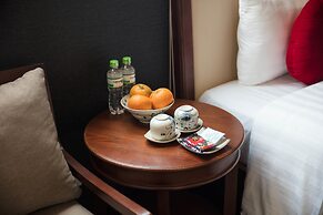 Holiday Emerald Hotel