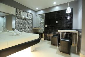 One Serenata Hotel Bacao