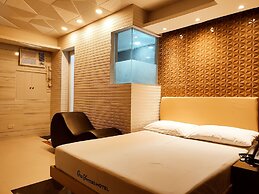 One Serenata Hotel Bacoor