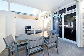 Loxton Courthouse Apartments