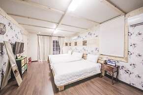 Red Windmill Pension