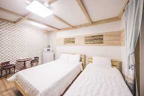 Red Windmill Pension