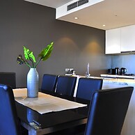 Mono Apartments on Freshwater