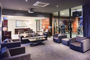 Mono Apartments on Freshwater