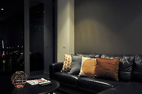 Mono Apartments on Freshwater