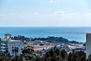 Jungmoon J Hill & City Hotel