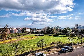 Jungmoon J Hill & City Hotel