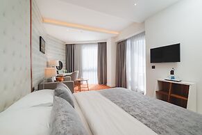 Kalamper Hotel & Spa