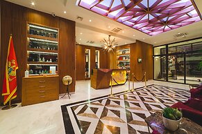 Kalamper Hotel & Spa