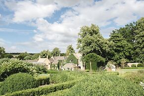 Lords of the Manor Hotel