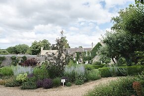 Lords of the Manor Hotel