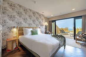 Beachhouse Hotel