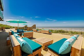 Beachhouse Hotel