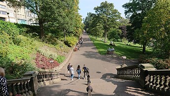 Violet Bank Apartment New Town