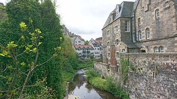 Violet Bank Apartment New Town