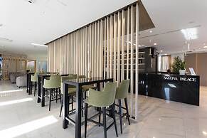 Hotel Salona Palace