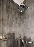 White Exclusive Suite & Villas