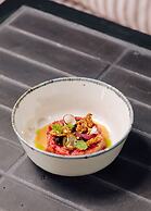 White Exclusive Suite & Villas