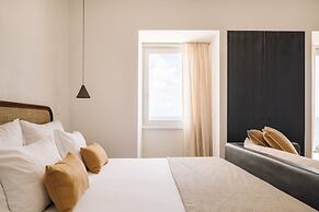 White Exclusive Suite & Villas