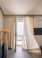 White Exclusive Suite & Villas