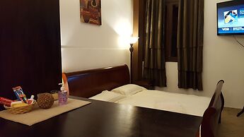 Niceplace Inn