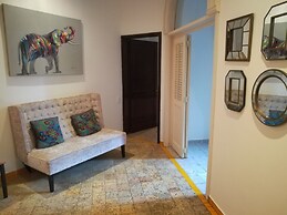 Niceplace Inn