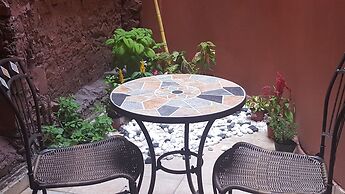 Niceplace Inn