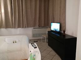 Niceplace Inn